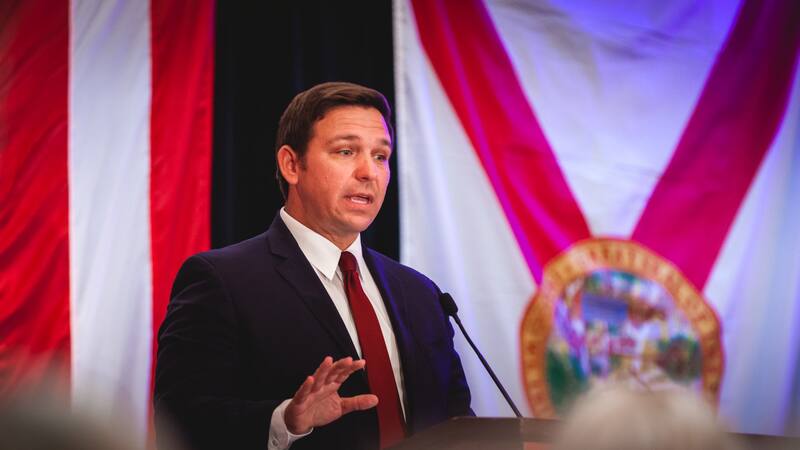 La propuesta de Ron DeSantis pone en juego la relación entre derechos constitucionales y seguridad pública.