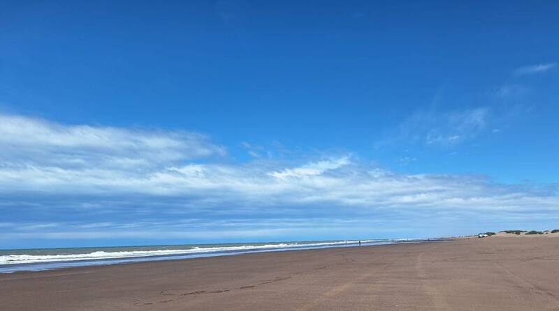 Las kilométricas playas de Balneario Marisol. Foto: Facebook Balneario Marisol.