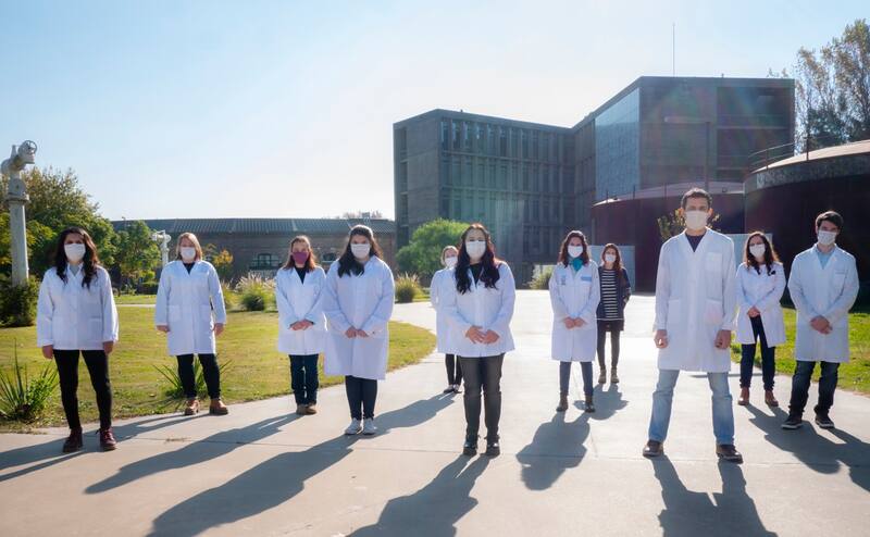 El equipo interdisciplinario que busca desarrollar la vacuna Arvac.