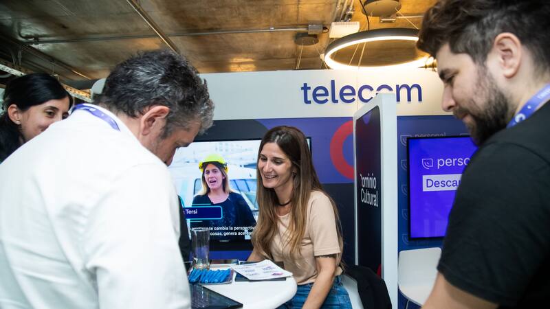 El SIT reunió las últimas tendencias de GenAI, 5G y redes autónomas.