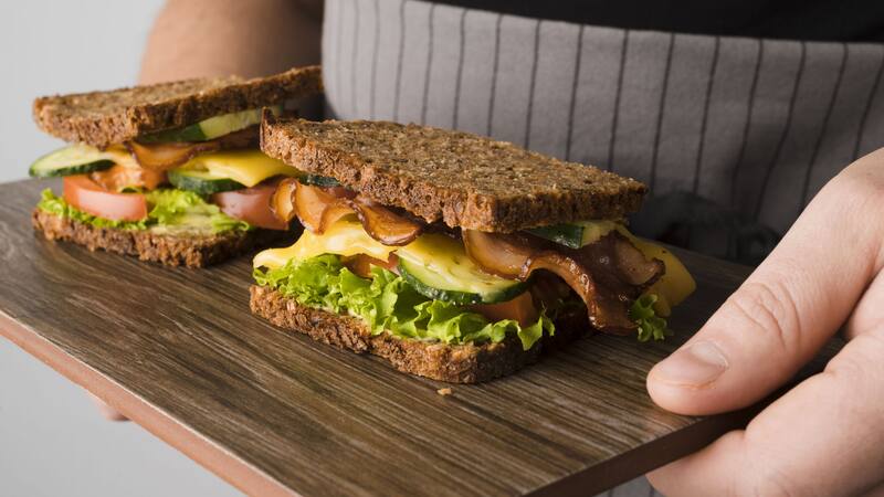 Cada técnica de corte presenta ventajas únicas, desde la practicidad hasta la presentación estética.