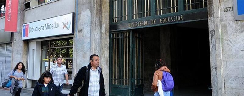El Gobierno de Chile podría suspender las clases este 11 de septiembre.