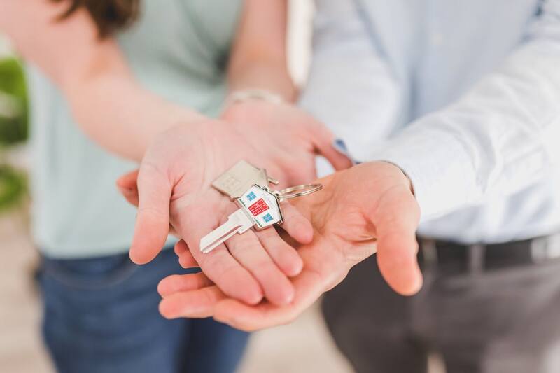 Ayuda del IMSERSO para el alquiler: hasta 525 euros, requisitos y cómo solicitarla. Foto: Pexels