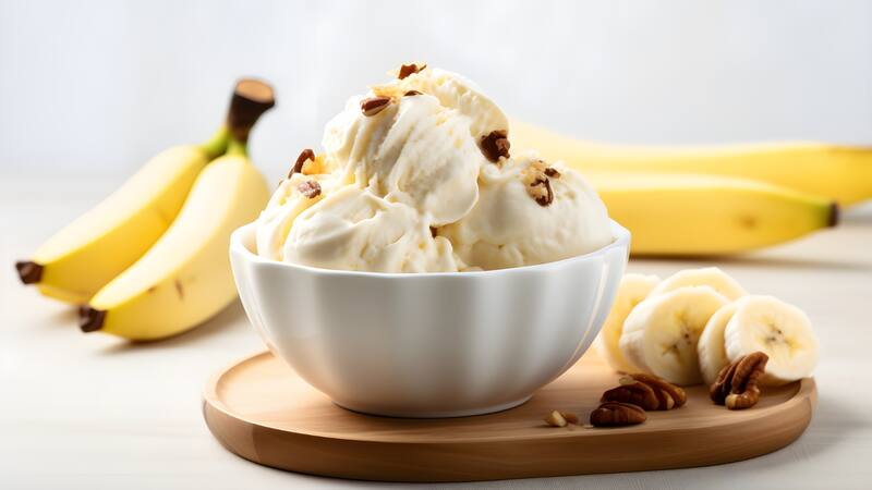 Puedes usar tu creatividad y añadir otros sabores a tu helado keto.