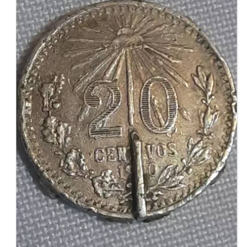 La demanda de monedas con errores de acuñación puede variar según las tendencias del mercado y la disponibilidad de la pieza. Foto: Captura Mercado Libre