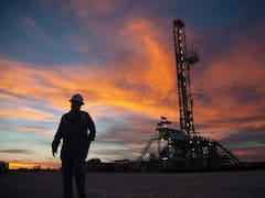 Tras el revés electoral en Neuquén, los petroleros cierran paritarias trimestrales