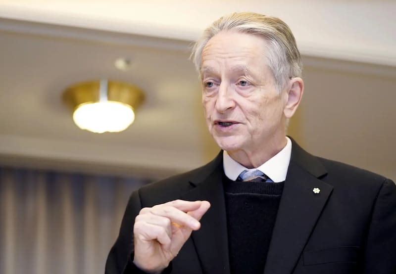 Geoffrey Hinton, conocido mundialmente como el padrino de la inteligencia artificial, advirtió que el avance de la IA podría llevar a la humanidad a su gran final si no se encuentra una forma de limitar su poder. Foto: Archivo.