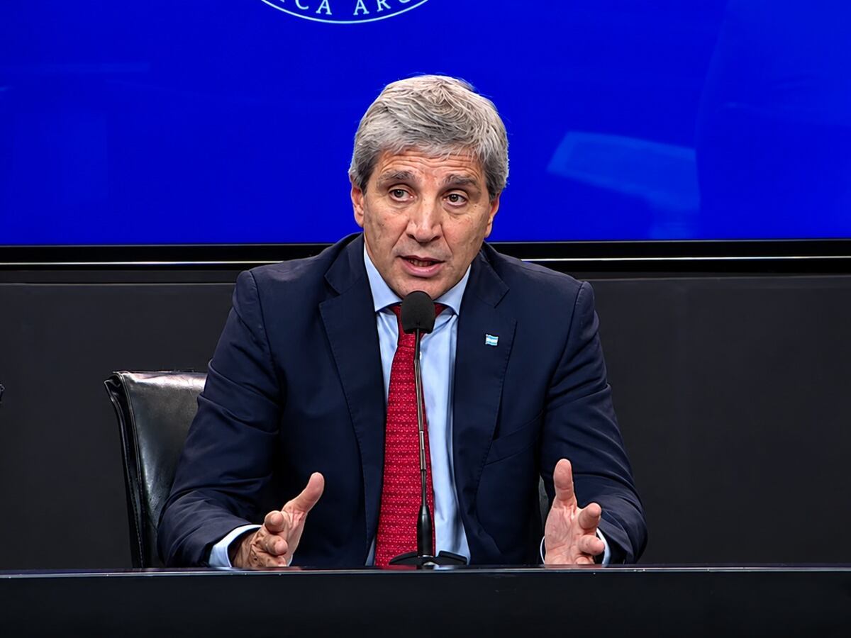 Caputo vuelca $ 2 billones para créditos hipotecarios: quiénes pueden acceder, los plazos y tasas