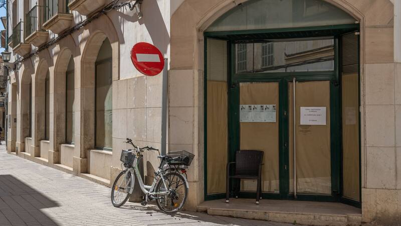 En los últimos diez años, cerraron miles de oficinas bancarias en el país.