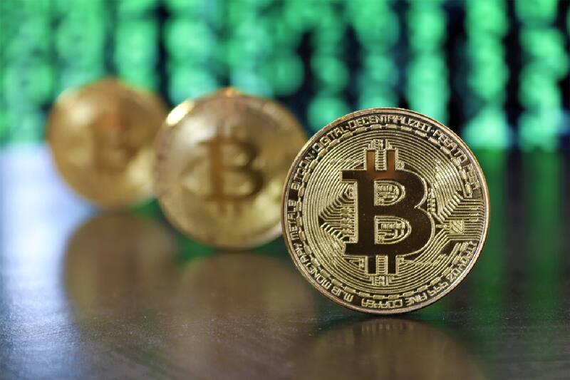 Según diversos pronósticos, Bitcoin podría alcanzar y/o superar los u$s 70.000 a fines de mes