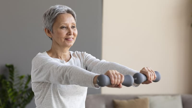 El fortalecimiento de los pectorales es beneficioso para la salud cardiovascular.