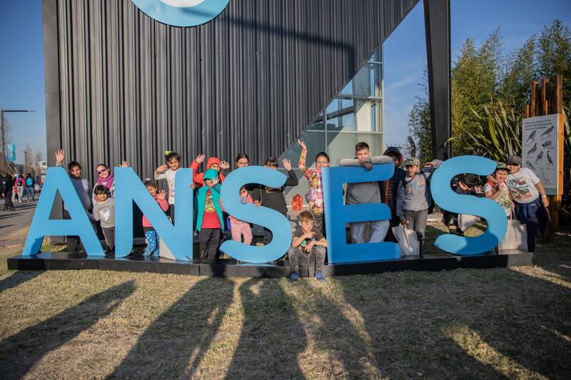 El tope de ingresos para cobrar la AUH será de $ 146.000 en noviembre.