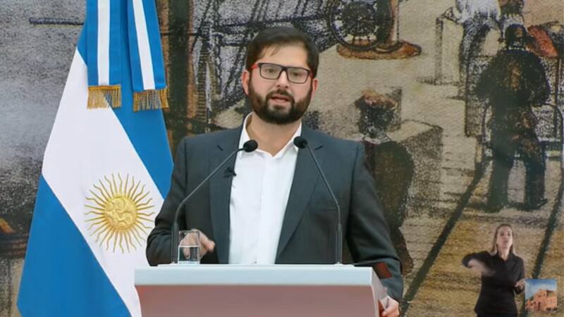 El presidente chileno Gabriel Boric visitó Argentina en abril, como su primer destino en el exterior desde que asumió.
