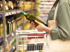 ¿Murió el aceite de oliva? A pesar de la baja del coste de origen, los supermercados no actualizan los precios