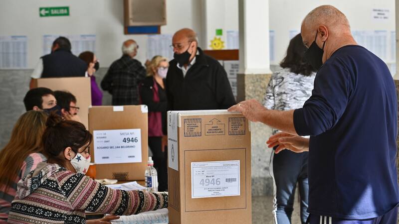 Se trata de las segundas elecciones nacionales que se realizan con medidas sanitarias especiales en el marco de la pandemia de Covid, tras las PASO 2021 en las que los protocolos provocaron demoras en la votación.