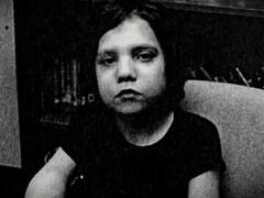 Intentó matar a sus padres: la adoptaron pensando que era una niña, pero en realidad tenía 22 años