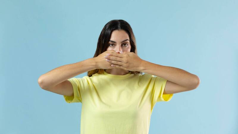 Descubre a qué edad comienza el olor corporal y a qué se debe.