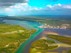 El río escondido en Yucatán que maravilla con sus aguas mineralizadas de color esmeralda y sus vistas de ensueño