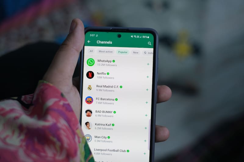 WhatsApp castiga el mal uso de listas de difusión, los mensajes automáticos abusivos y el robo de datos.