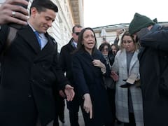 María Corina Machado le entregó su medalla del Nobel de la Paz a Donald Trump en la Casa Blanca