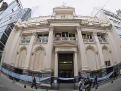 Analistas valoran las medidas pero dudan de la implementación