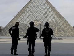 Cierra el Louvre | Roban las joyas de la Corona: un solo diamante cuesta 350 millones de euros, ¿cuánto paga el seguro?