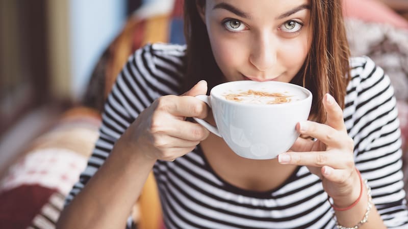 El debate sobre si tomar o no café durante el desayuno llegó a la Universidad de Harvard.