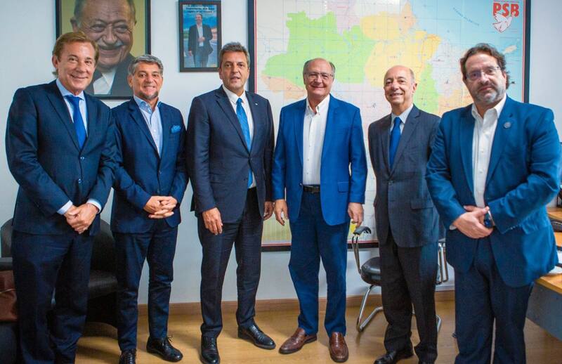 Sergio Massa y su equipo en contactos previos con Gerardo Alckmin y Fernando Haddad en Brasil