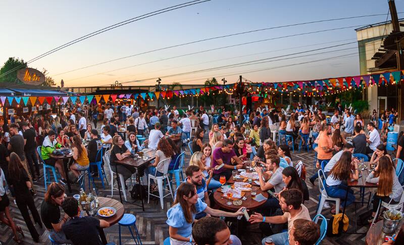 El grupo empresario Enter arrancó en 2017 con Maldini y Aribau, bares que hoy funcionan en el DOT Baires Shopping.