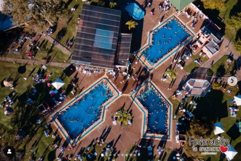 Las Termas de Federación son una opción ideal para desconectarte de la rutina. (Fuente: @ciudadtermal / Instagram)