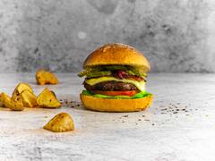 Cómo preparar la hamburguesa perfecta, según investigadores de la Universidad de Oxford