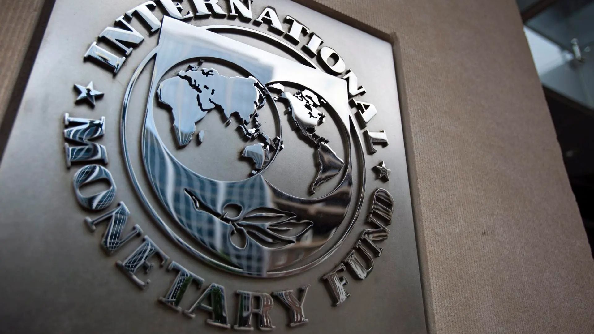 Cuánto le cuesta el FMI a América Latina: el peso de Argentina en los intereses que paga la región