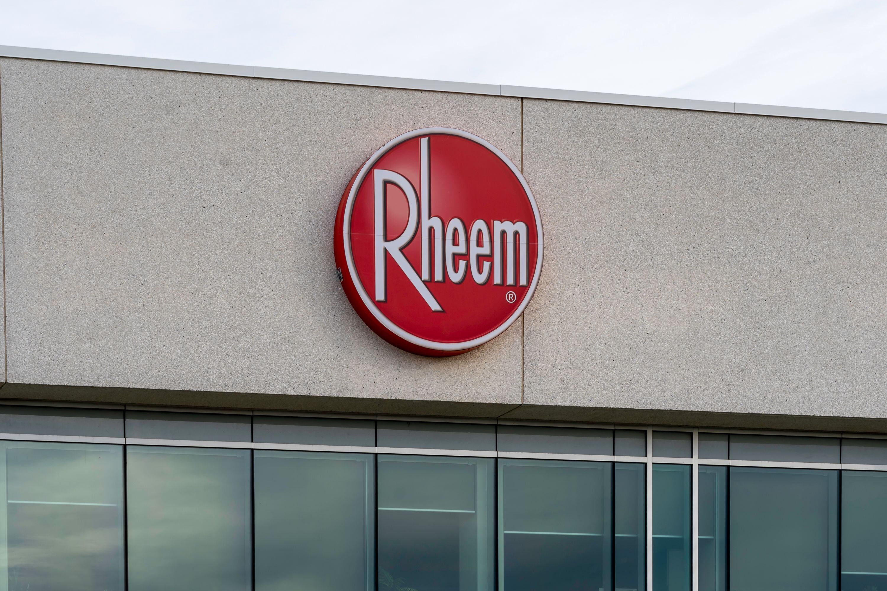 Los dueños de los termotanques Rheem buscan reestructurar u$s 12 millones para evitar el default