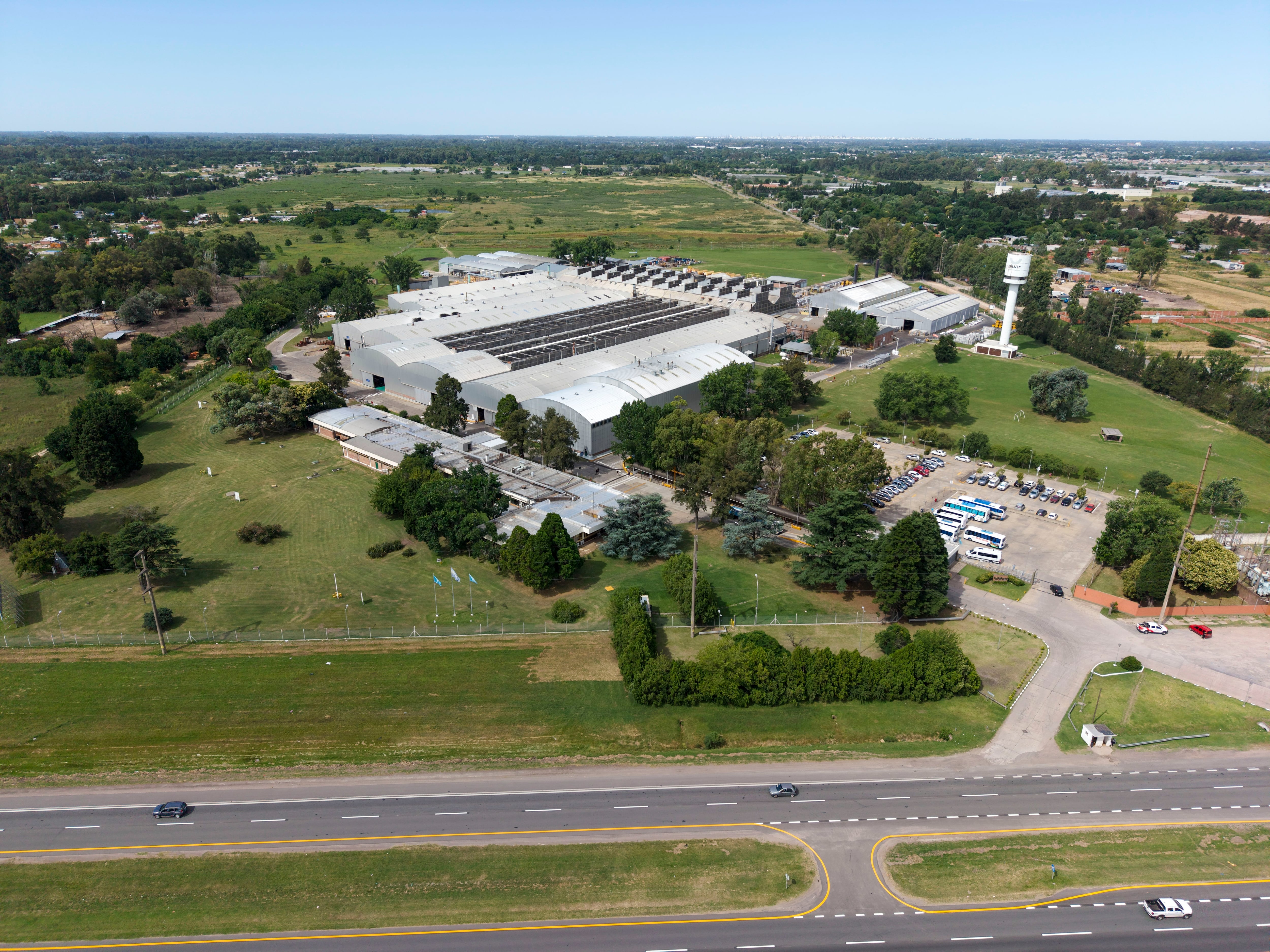 La principal productora de aluminio de la Argentina construirá un nuevo parque solar