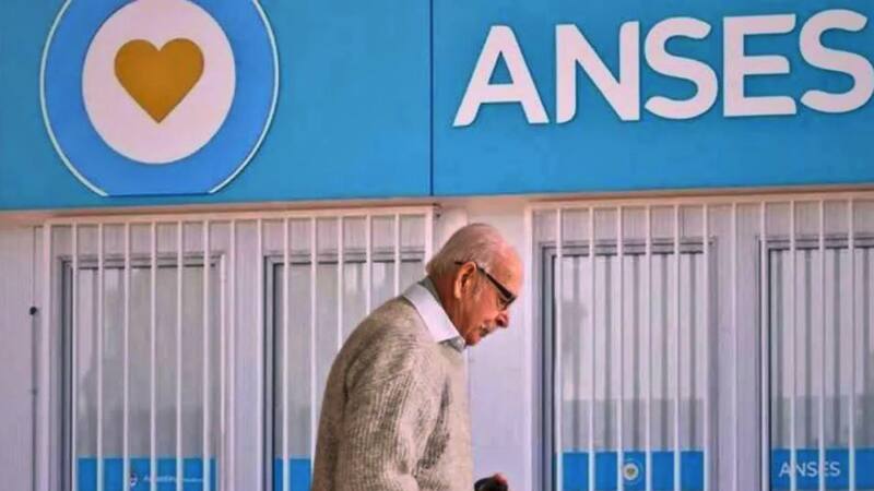 Los jubilados de la ANSES deberán cobrar sus haberes según su último número de DNI.