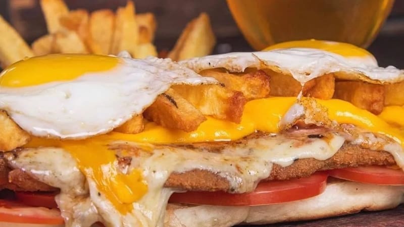 Cada barrio porteño alberga algún local de este tipo con comida tradicional y barata en un ambiente familiar.