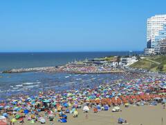 Estadías cortas y consumo más moderado: cómo fue la temporada de verano 2025, provincia por provincia