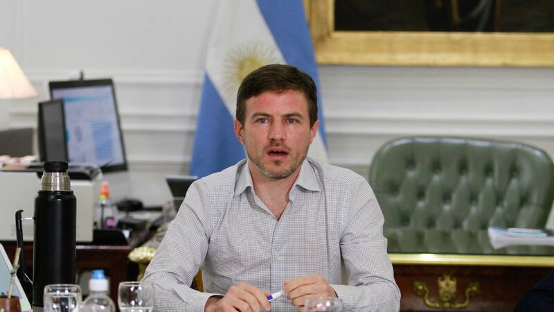 El ministro de Producción de la provincia de Buenos Aires avaló la estrategia de profundizar el control sobre los dólares que ingreses, con el fin de tenerlos disponibles para la importación de insumos industriales.