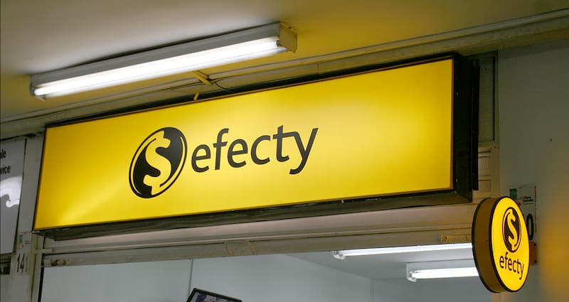 Efecty ofrece servicios de giros postales, pagos y recaudo de dinero.