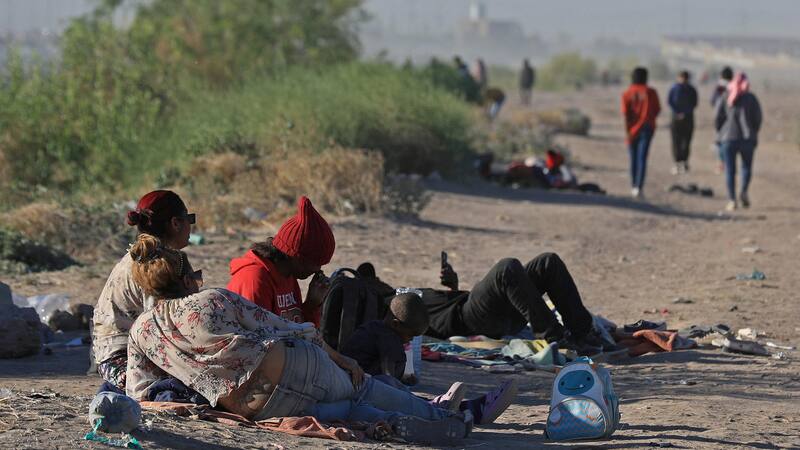 El Gobierno exige cumplir con la reubicación de menores migrantes y crece la tensión entre comunidades.