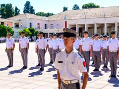 Cómo es la "contrarreforma" de los liceos militares que impulsa el Gobierno