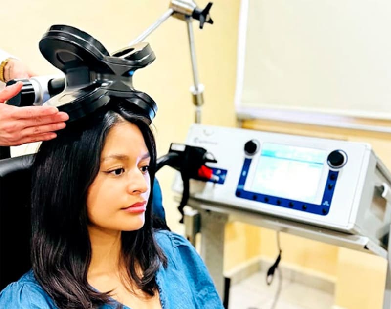 Imagen de la terapia para eliminar la adicción al alcohol. Fuente: UNAM.