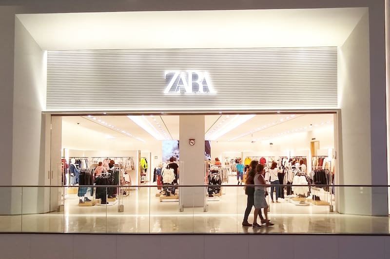 Zara tiene un perfume que enamora a sus clientas (Fuente: Wikimedia Commons)