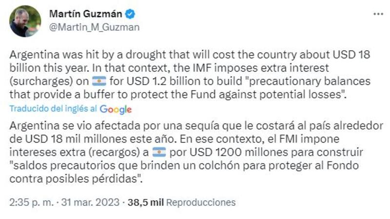 Los tuits de Guzmán contra el FMI.
