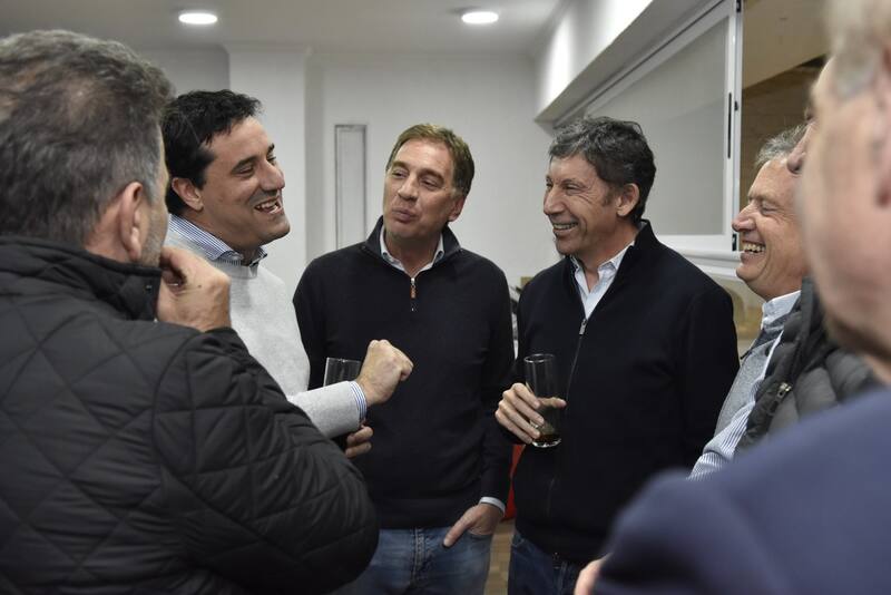 Santilli dejó en claro que "va a trabajar muy fuerte" para que su rival en las PASO gane la provincia.