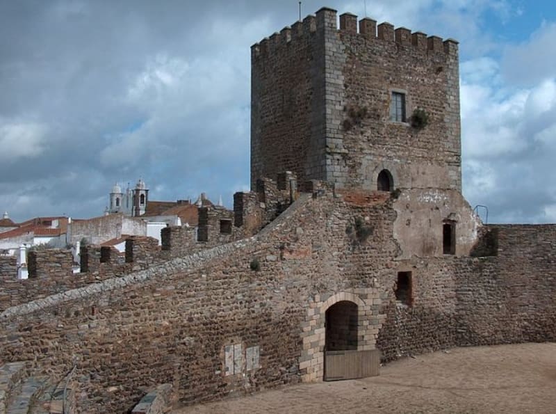 Escapadas: este pueblo se encuentra en Portugal, cerca de la frontera con España y es uno de los más conservados. (foto: Pexels).