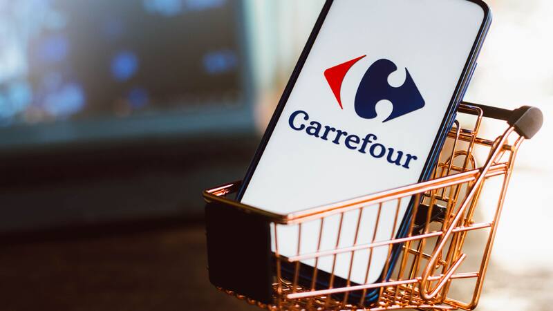 Carrefour tiene en oferta las luces de emergencia V-16 que pide la DGT.