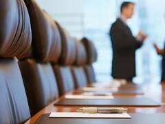 Frente a la "libertad" de trabajar, las "ideas"