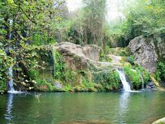 Igual de bonita que las fervenzas de Galicia: esta es la piscina natural más espectacular de Girona