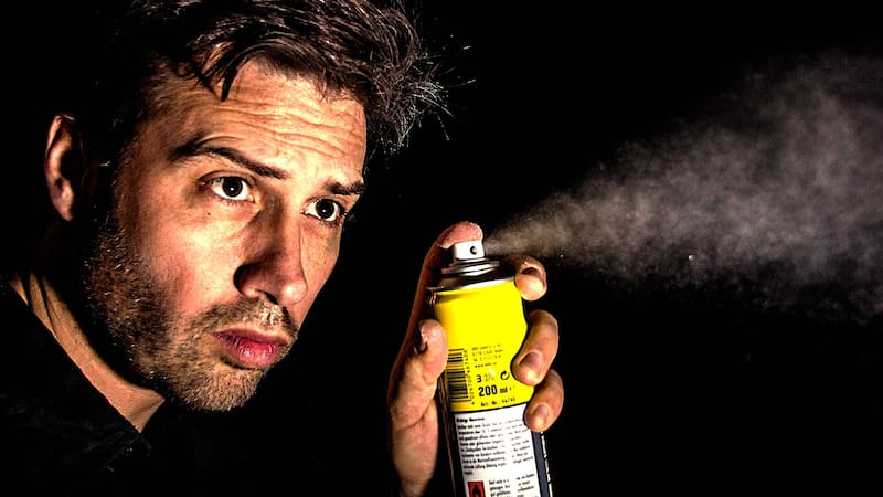 Olvídate de los insecticidas y descubre las debilidades de las cucarachas para terminar para siempre con ellas.